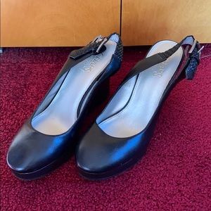 Chaps Black Wedges
